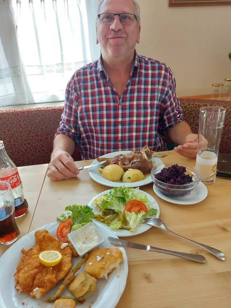 Menu_Ehrenberger GmbH-Bäckerei-Mohnzuzler Greißlerei_Gars am Kamp_image_6