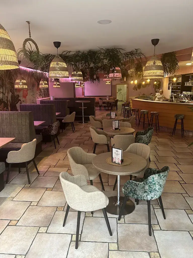 Mario Krennstetter_Flamingo Café-Frühstück-Bar_Gars am Kamp_avis