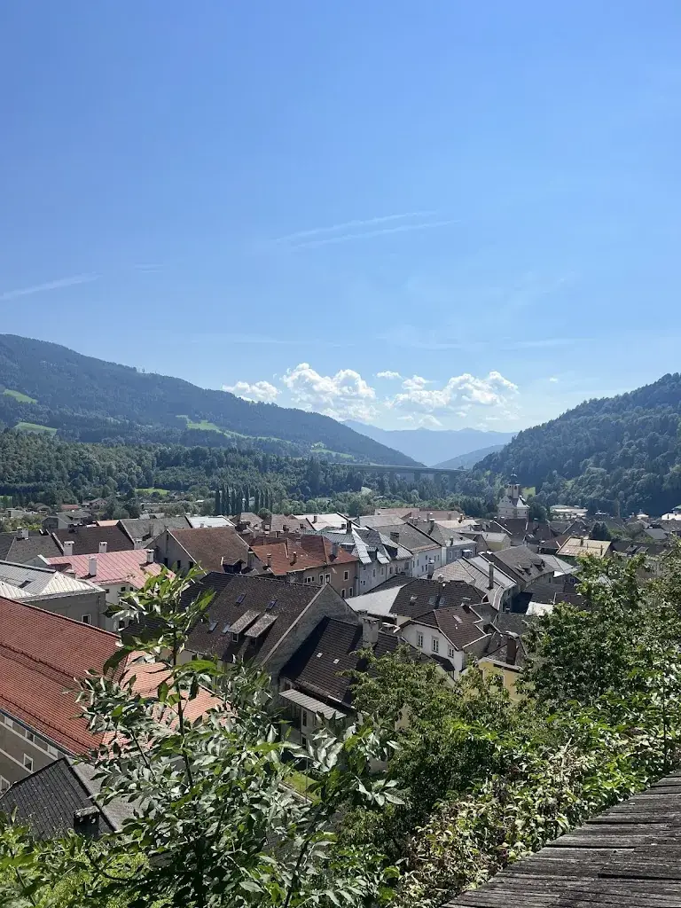 Maria Nedevska_Burgruine Gmünd_Gmünd_avis