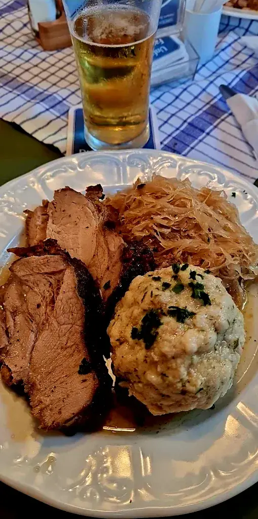 Katarzyna KG_Stiegenwirtshaus_Gloggnitz_review