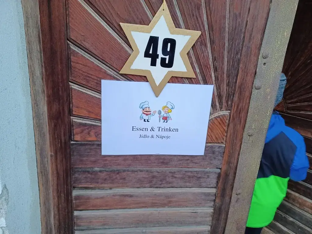 Dominik Hes_Loamgrui bei Unterstinkenbrunn_Gnadendorf_recensione