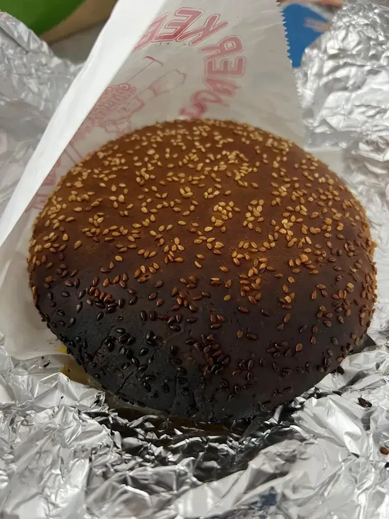 Zeyno Demir_ÖZ Kebap & Pizzahaus_Götzendorf an der Leitha_recensione