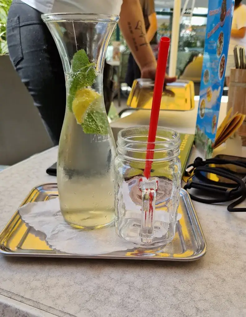 Dani B._Michael Riedrich GmbH_Grafenwörth_avis