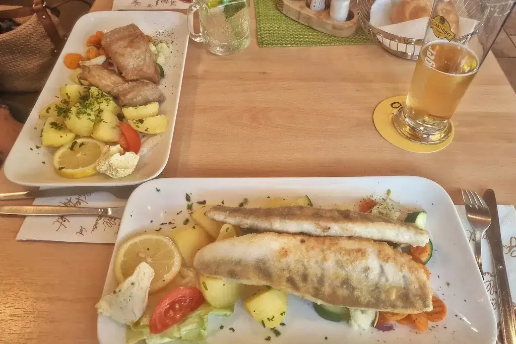 Adolf Machacek_Michael Riedrich GmbH_Grafenwörth_avis