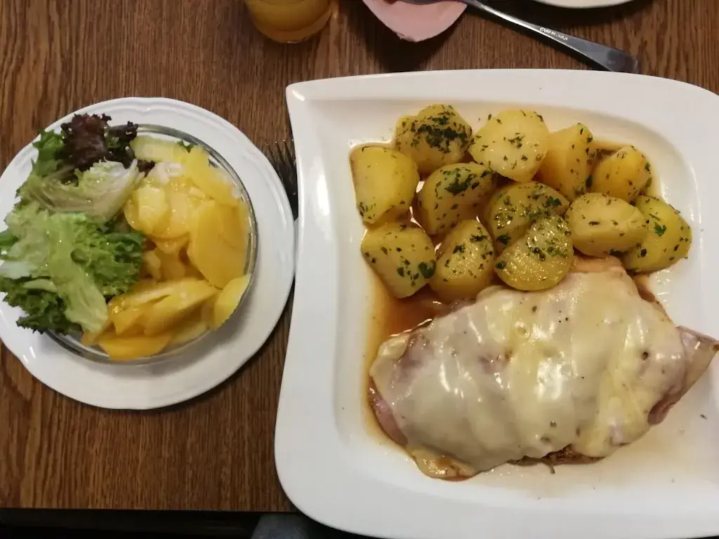 Renate K_Gasthaus Glöckler_Groß-Engersdorf_avis