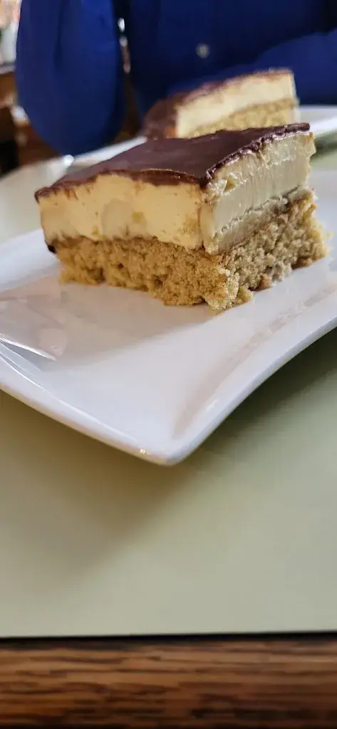 Felix Büchler_Cafe Hochegg_Grimmenstein_review