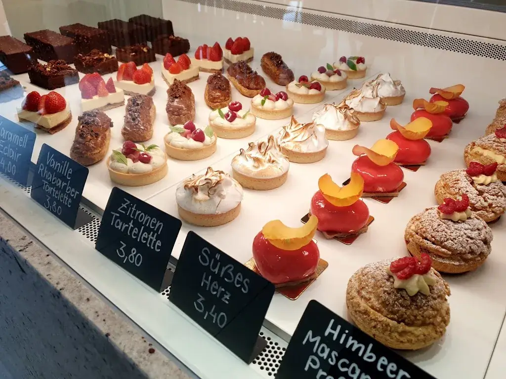 Horak Lukas - N°11 Eissalon | Patisserie_Gramatneusiedl_slider_image_2