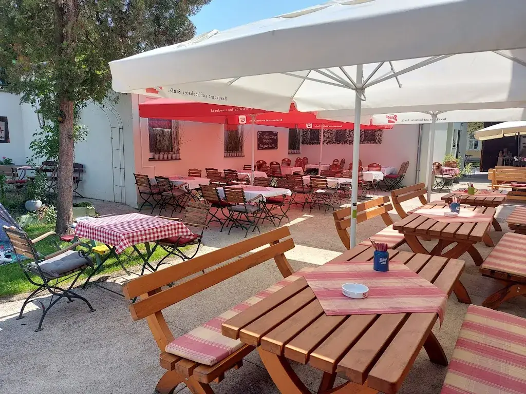 Gasthaus Hietz restaurant in Gramatneusiedl