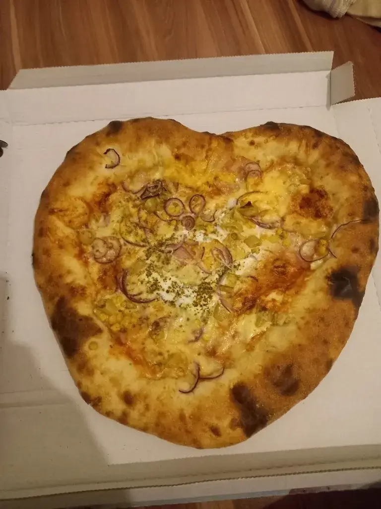 letschi_Milano pizzeria groß Gerungs_Groß-Gerungs_avis