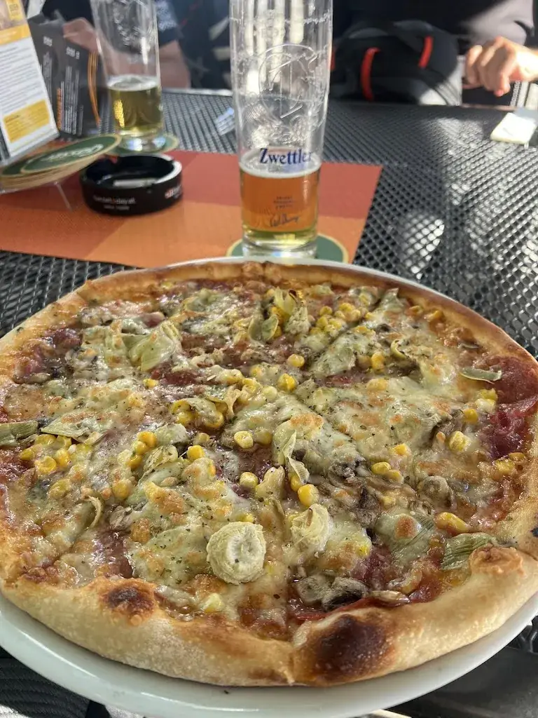 Wer Zu_Gasthaus, Hotel und Fleischerei Hirsch GmbH_Groß-Gerungs_avis