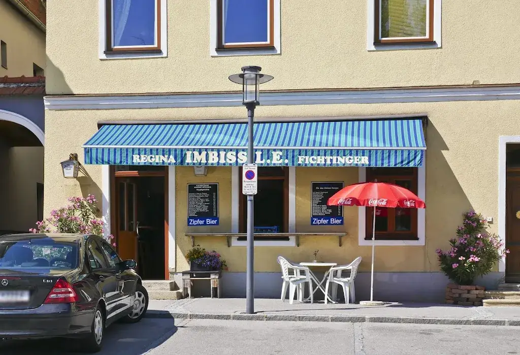 L. E. lei wand essen R. Fichtinger ristorante a Groß-Gerungs
