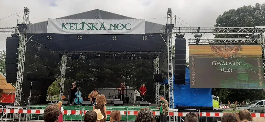 Claudio Castellari_Gasthof zum Galik_Großkrut_avis