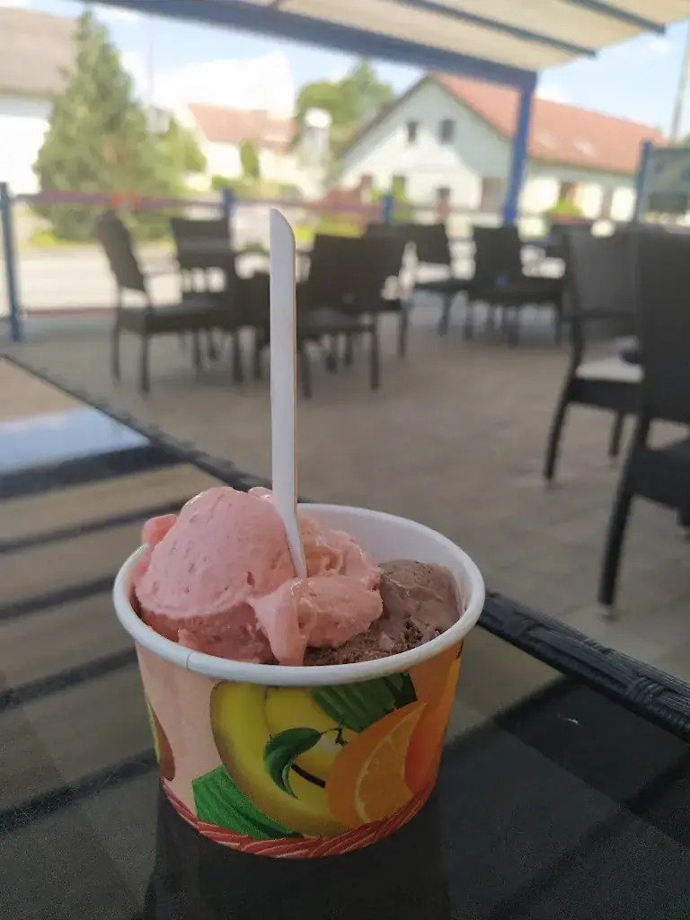 Menu_Bäckerei Karl Bauer - Kaufhaus, Cafe & Backshop Grosskrut_Großkrut_image_1