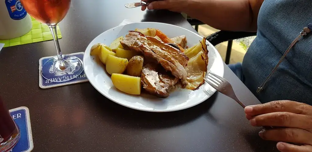 Menu_Gaudi Park: Zum eisernen Adler_Inzenhof_image_3