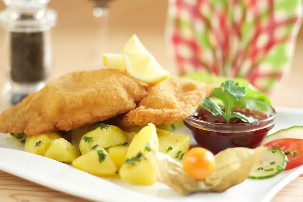 Gaudi Park: Zum eisernen Adler ristorante a Inzenhof