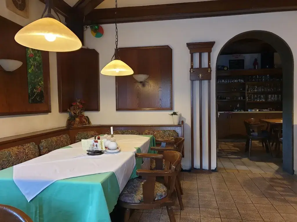 Laszlo Racz_Frühstückspension Stanglwirt_Göstling an der Ybbs_avis