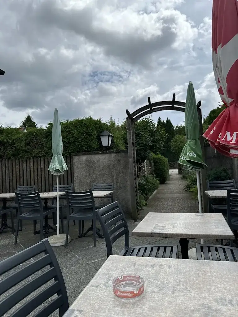 IGORko Dopilko_Henriette Neubrand Konditorei – Café – Eissalon_Großrußbach_review