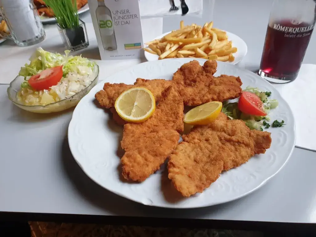 Landgasthaus - Kurt Maurer_Großweikersdorf_slider_image_2