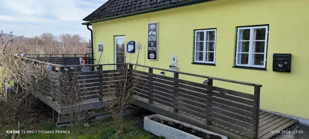 Thomas Perner_Gasthaus zum Predigtstuhl_Groß-Siegharts_avis