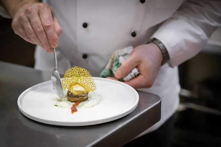 Hausgnost - Gasthaus an der Kreuzung_Guntersdorf_slider_image_3