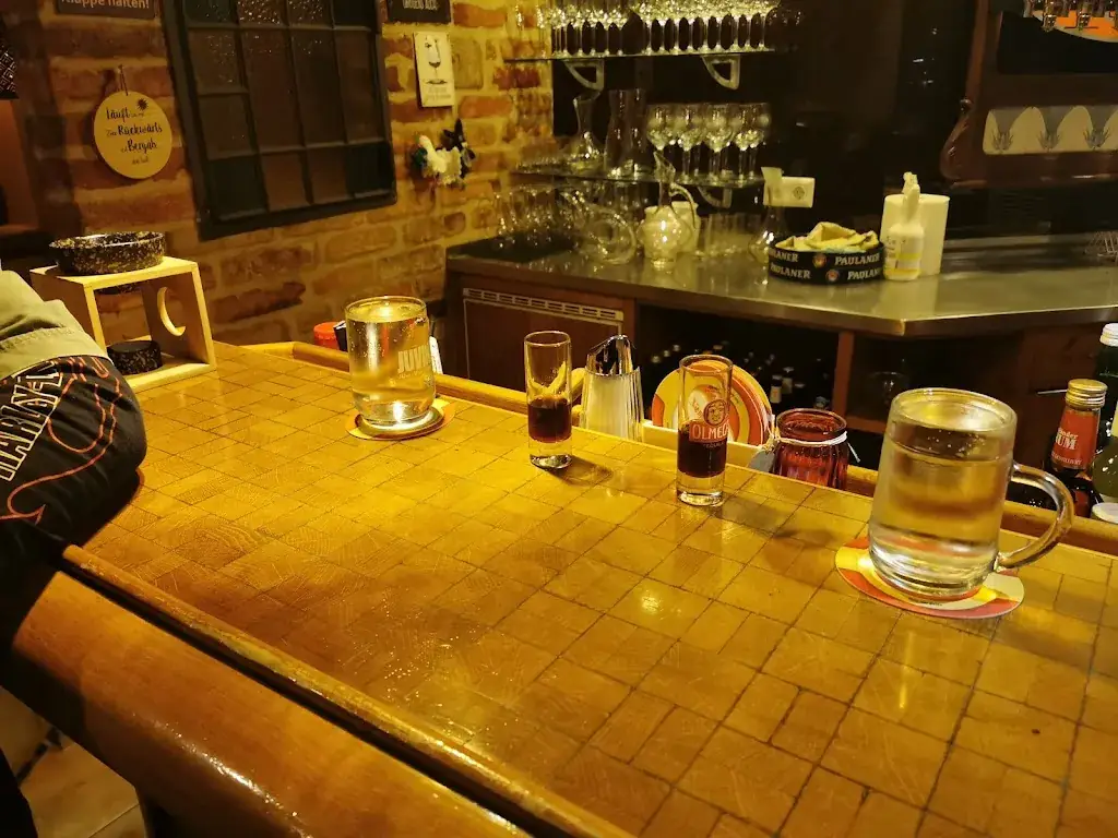 Cafe Pub s'Quartier restaurant in Horitschon