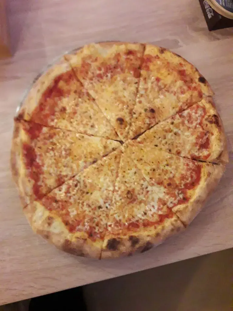 Menu_Pizzeria La Strada_Gugging_image_5