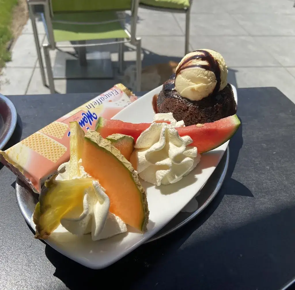 Rafal Bachan_DerBartl, Bartl GmbH_Hadersdorf am Kamp_review