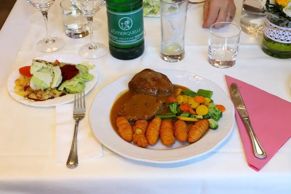 Taverne Römersee restaurant in Bad Sauerbrunn