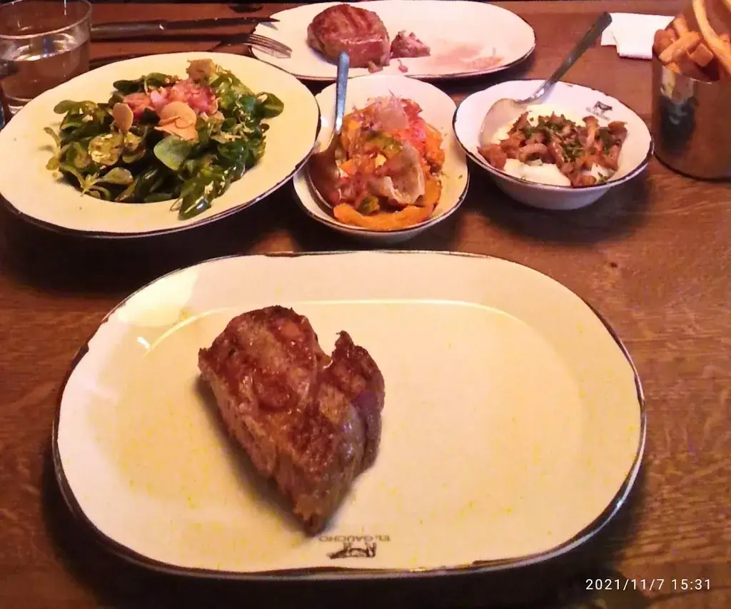 San-San Ho-Reiter_El Gaucho at Josefsbad_Gumpoldskirchen_avis