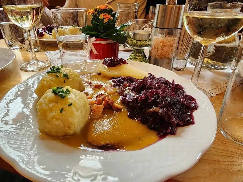 Laura Hernández Medina_Heurigen Kernbichler_Gumpoldskirchen_recensione