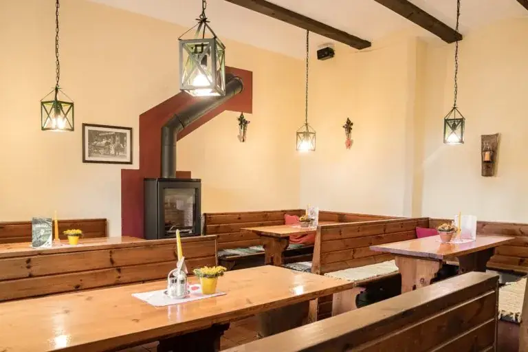 Heurigen Restaurant Familie Reisenhofer ristorante a Gumpoldskirchen