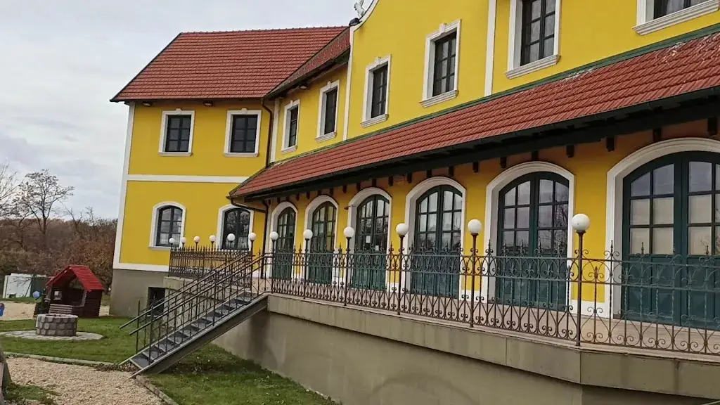 Autobahnrestaurant & Motorhotel Oldtimer_Guntramsdorf_slider_image_1