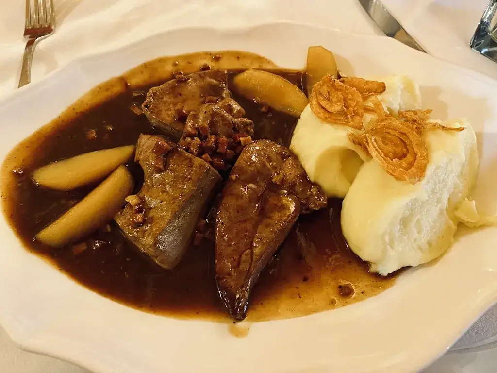 Alexander Schiebl_Klostergasthaus Thallern_Guntramsdorf_avis