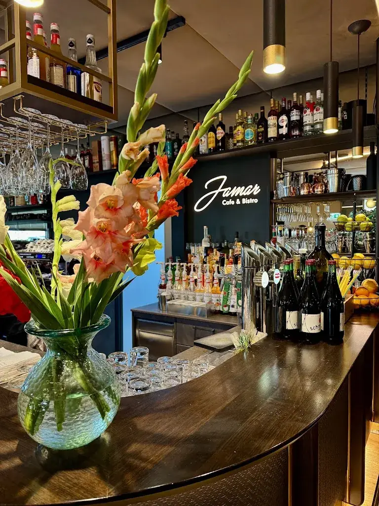Gerhard Svagera_Jamar - Cafe & Bistro_Hagenbrunn_recensione