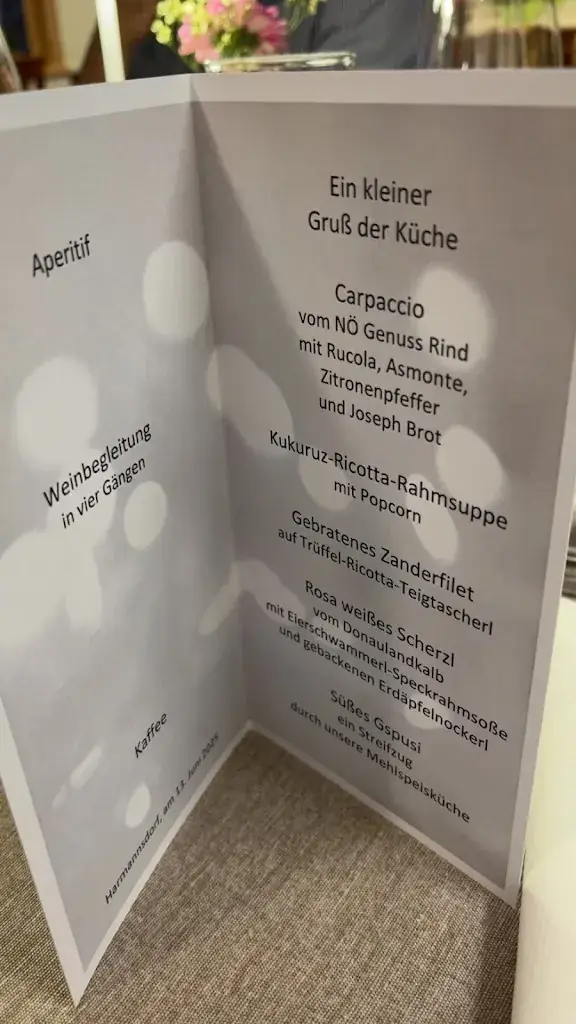 Karin Zehetbauer_Buchinger - Das Wirtshaus_Harmannsdorf_review