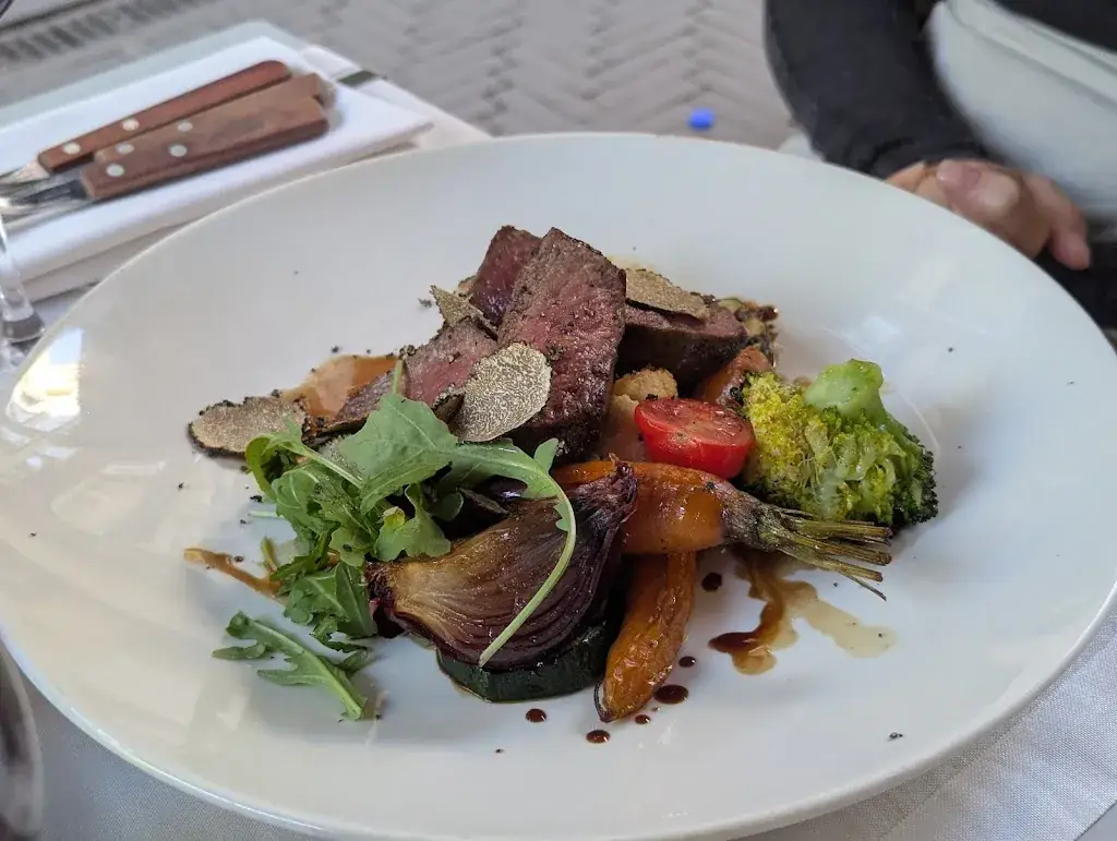 Dirk van der Lee_Ristorante Giuliano’s_Haag_recensione