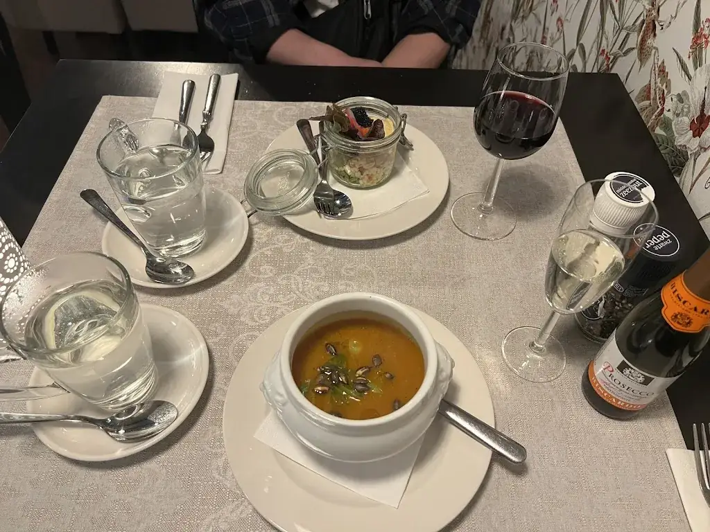 Yafen_Restaurant LaSalle_Haag_avis