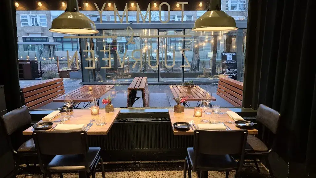 Tommy's & Zuurveen_Haag_slider_image_3