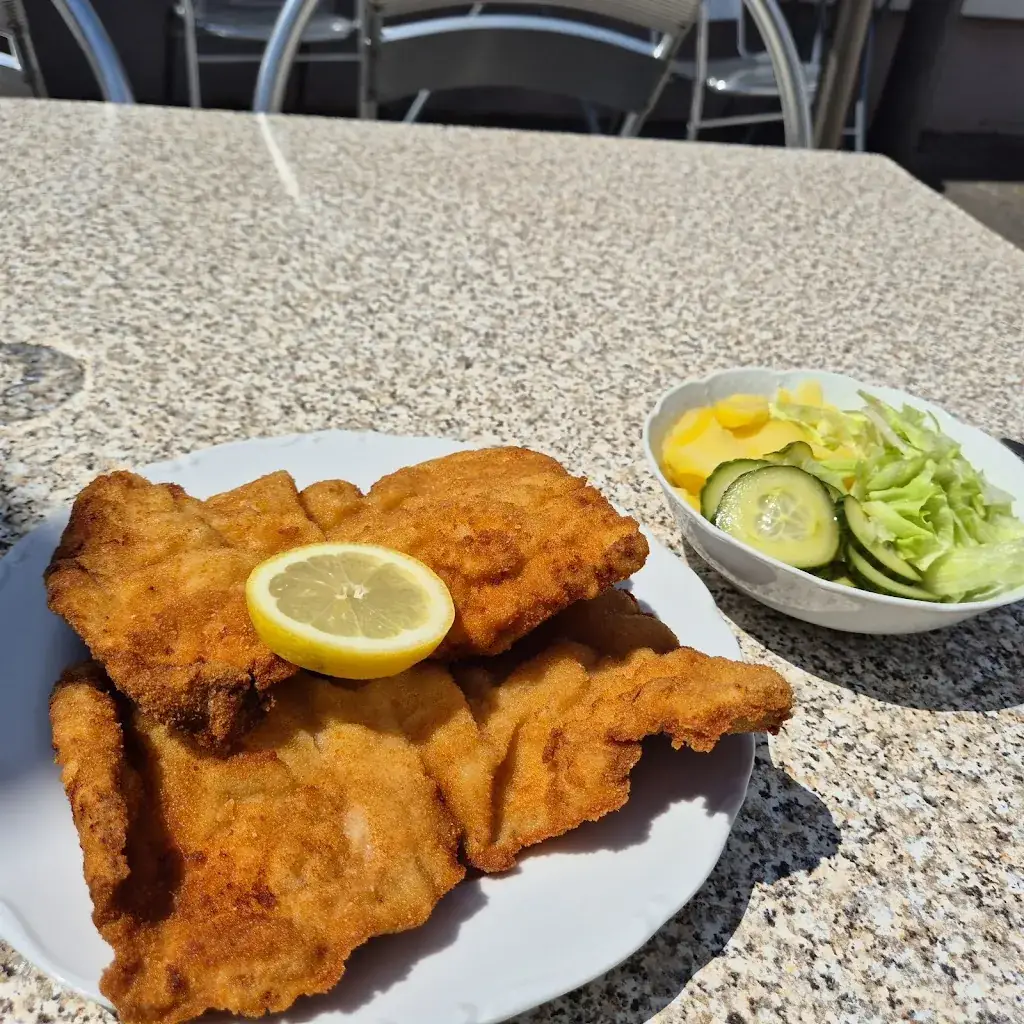 Tomas_Gasthaus Denisa_Haugsdorf_avis