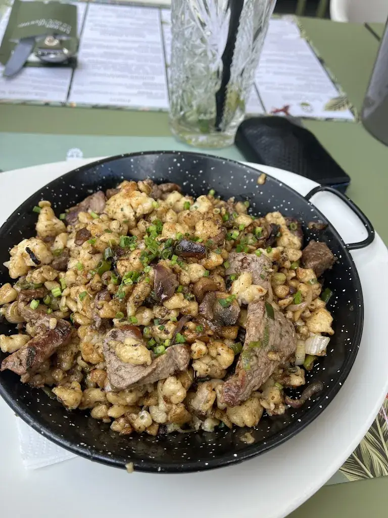 Talakas_Ice_Hainburg an der Donau_review