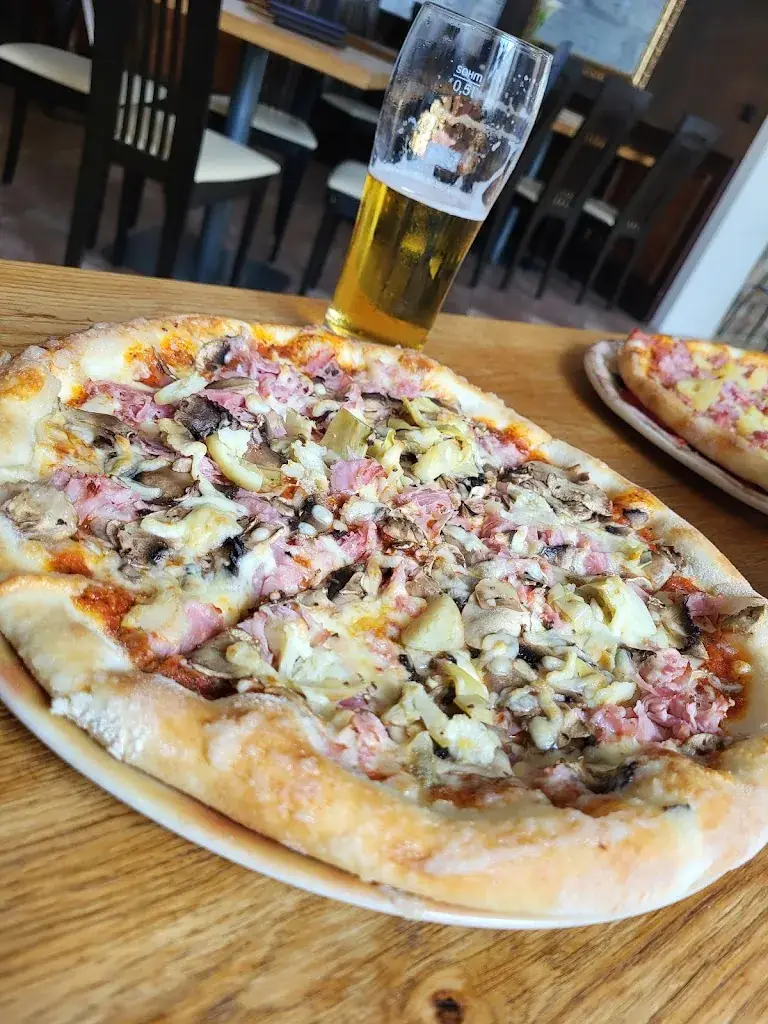 Radoslav Kubis_Pizza Marko Adriana Mück_Hainburg an der Donau_review