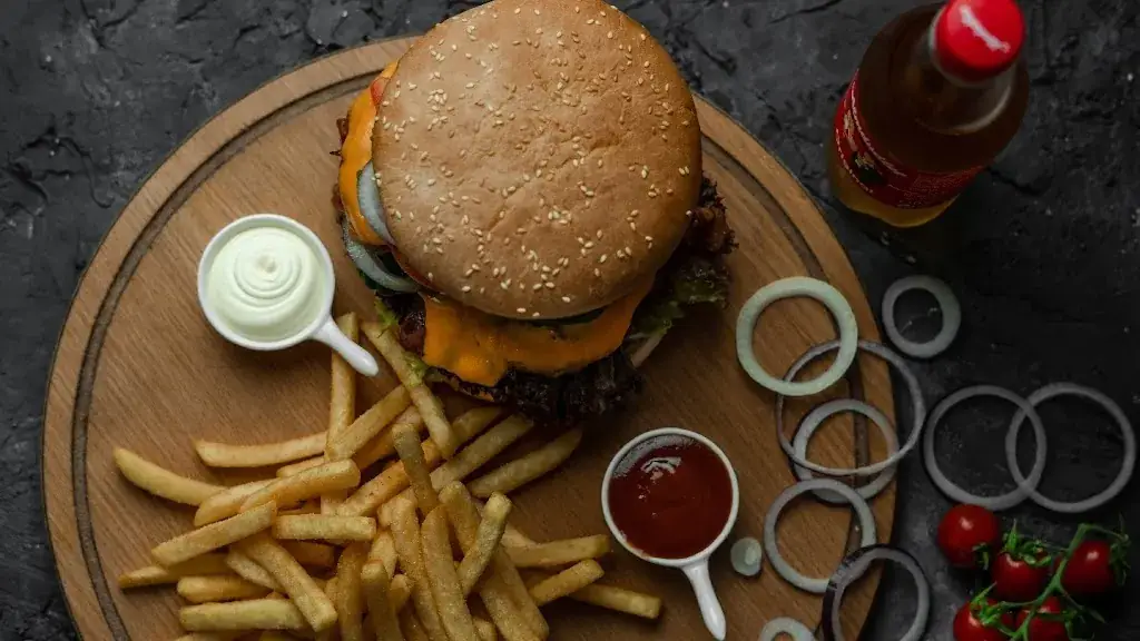 Chicken & Burger_Hainburg an der Donau_slider_image_3