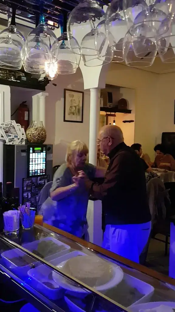 Tan-Go_Gols_slider_image_2