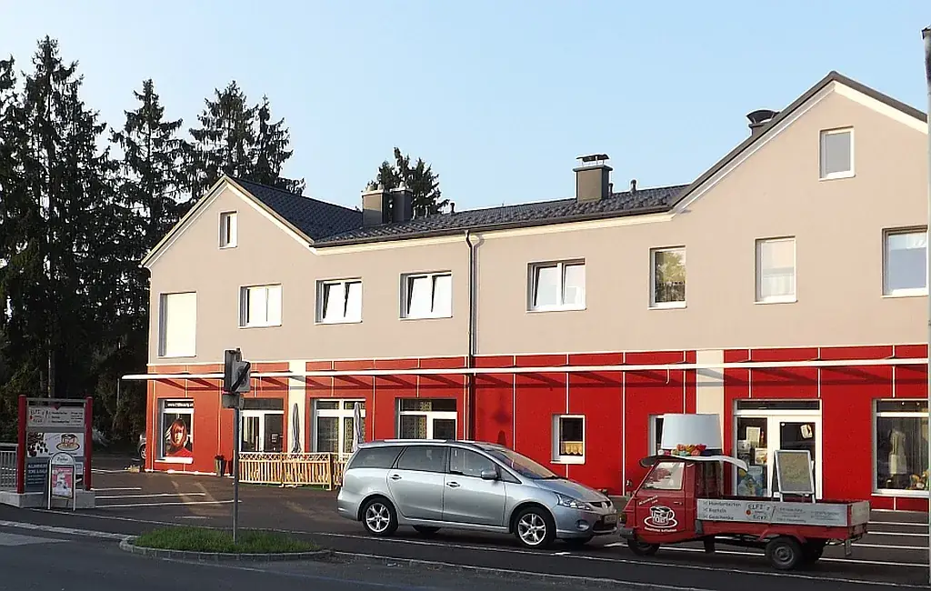 Elfi´s Kreativecke / s´Häferl ristorante a Hausmening