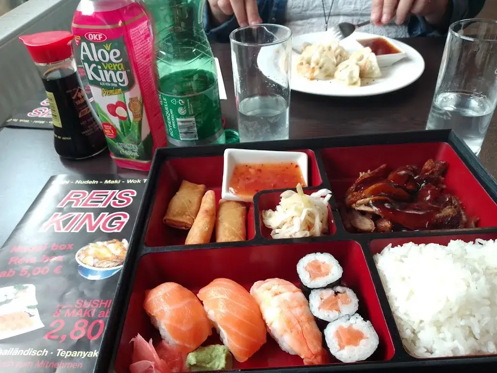 Michael AJM Nader_Asia-Restaurant Sunrise_Hainfeld_recensione