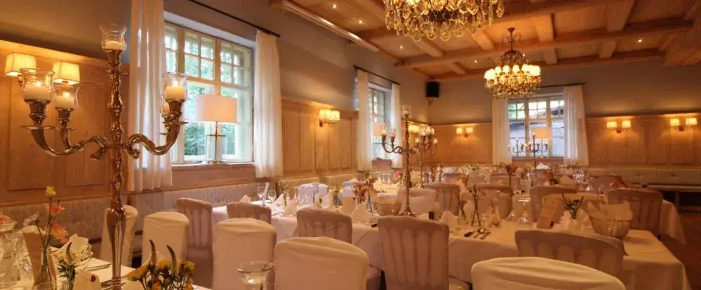 Gasthof Hinterbrühl Beer Garden_Hinterbrühl_slider_image_1