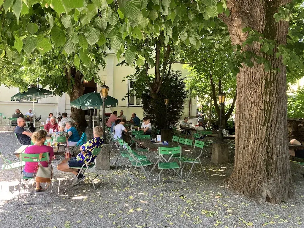 Barbara Swartzwelter_Gasthaus zur Weintraube_Hinterbrühl_review