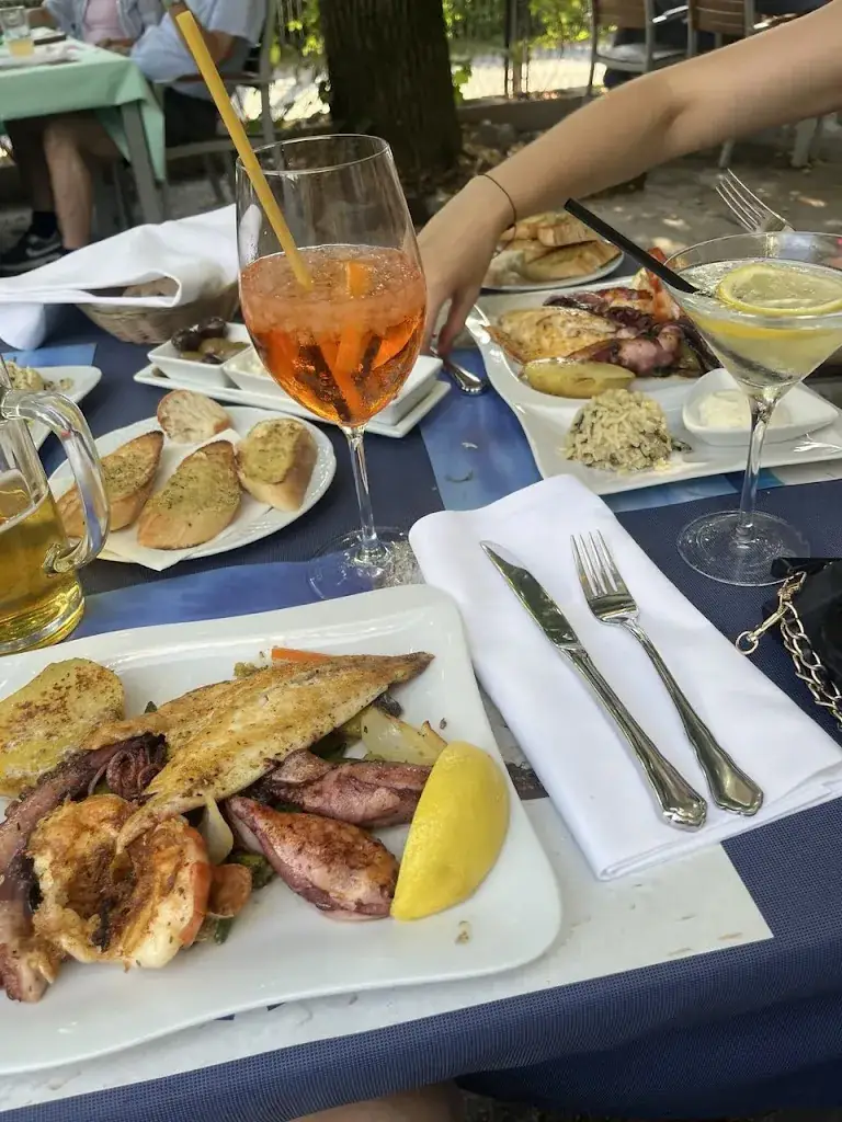 Oleksandra Pylypenko_Fisch Restaurant Navagio_Hinterbrühl_review