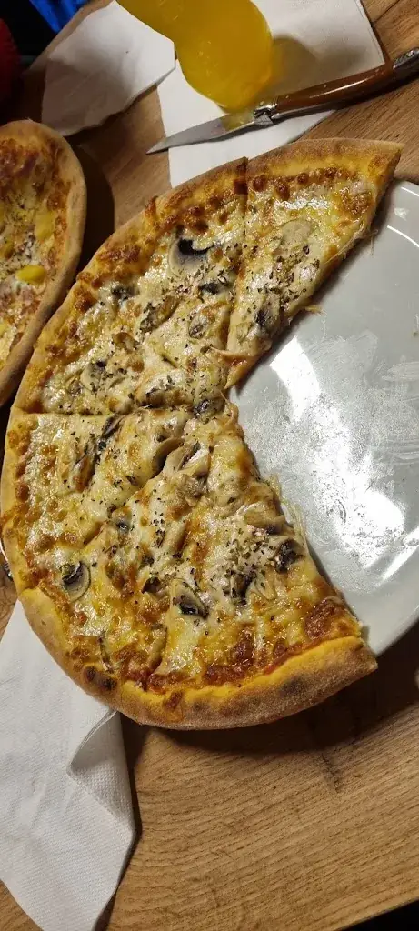 Menu_Stern Pizza_Heidenreichstein_image_7