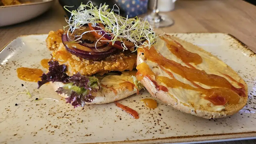 Heribert Schieg_Motorfun B30 Lounge_Heidenreichstein_review